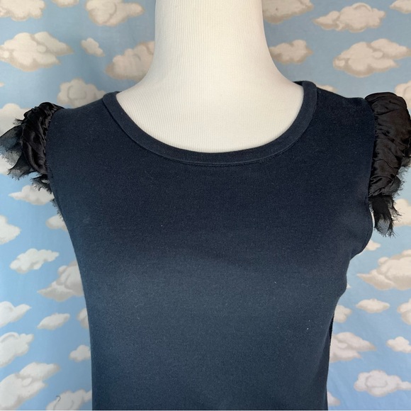 Alice + Olivia sleeveless fitted top with ruffled shoulders Black Size XS - Picture 2 of 8